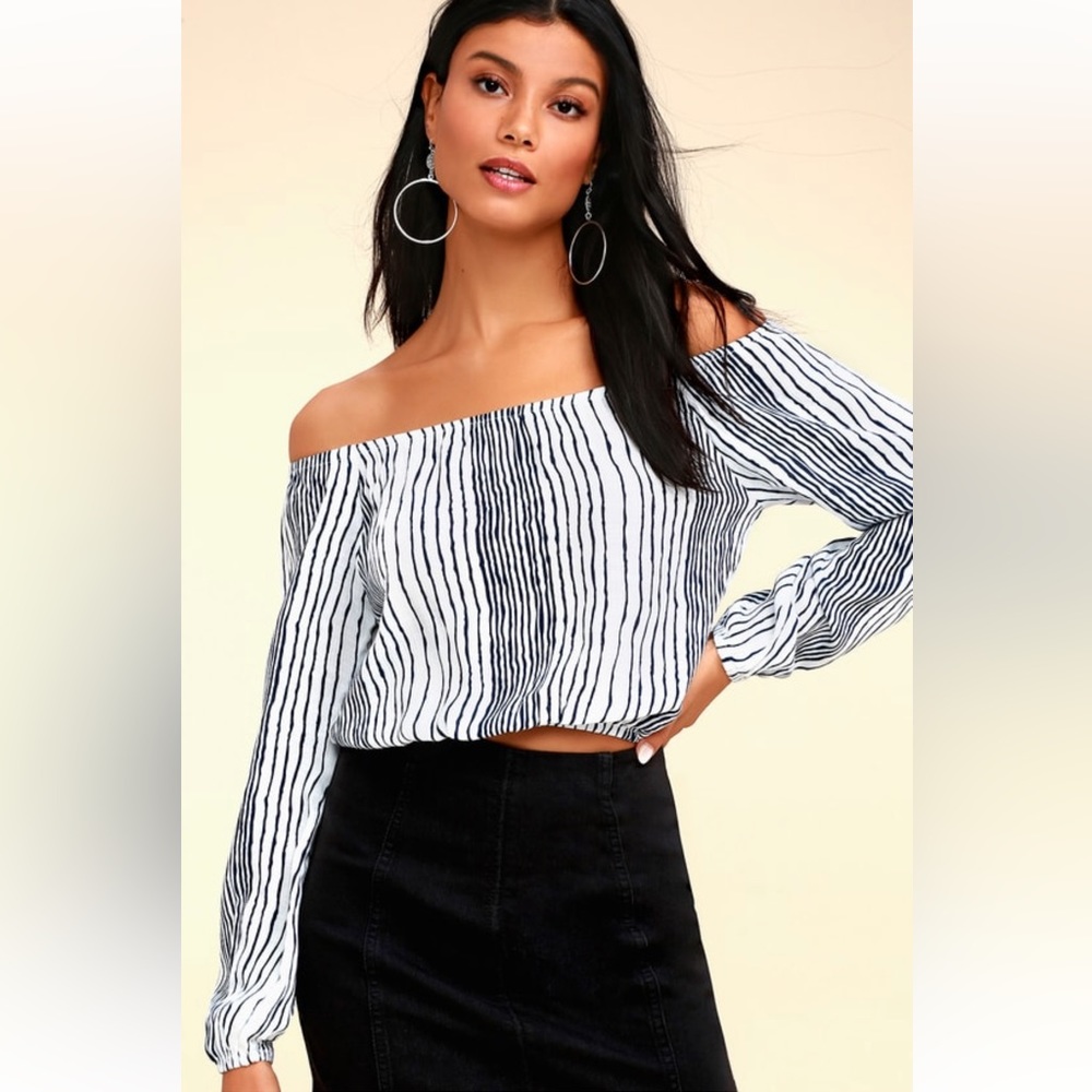 Lulu’s Strapless Top